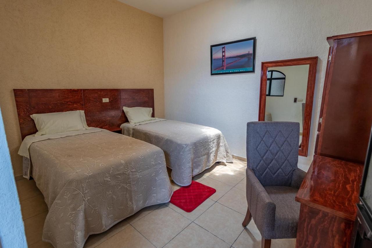 Hotel Casa Garatusa Yuriria Ngoại thất bức ảnh